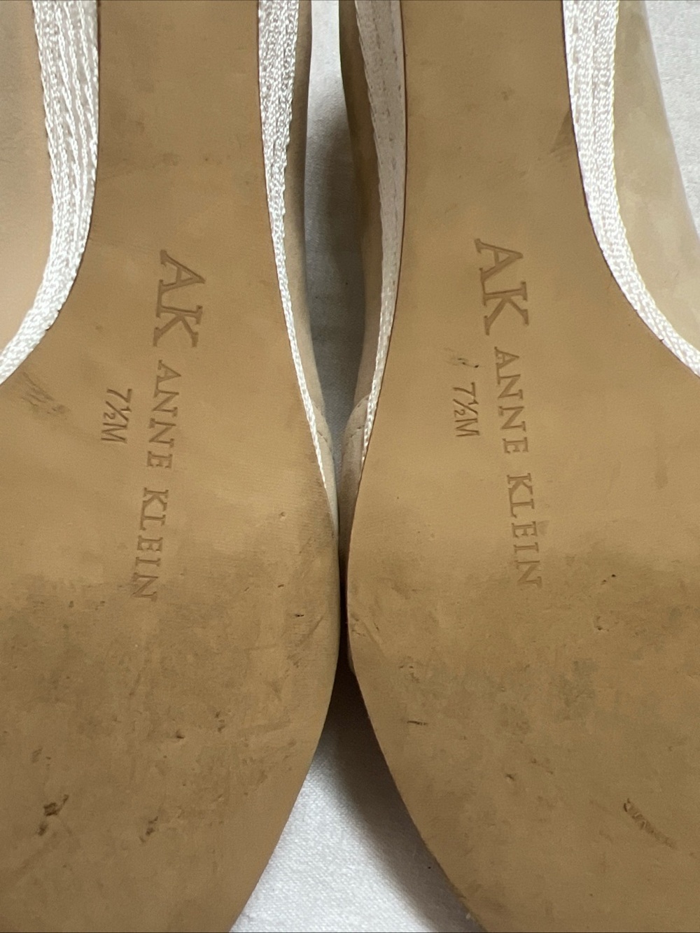 Anne Klein Women's AKDUGAN Wedge Heel Cream Natural Nubuck 7 1/2M Leather Upper - Picture 9 of 16